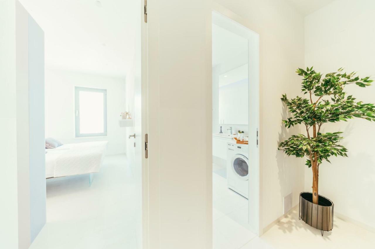 Unique Luxury Designers Apartment Right Next To The Beach Sukošan Esterno foto